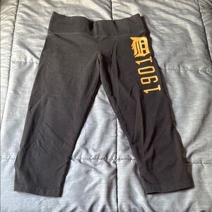 PINK Victoria's Secret Detroit Tigers Capris